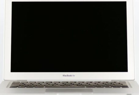 MacBook Air - Photo of a Macbook Air