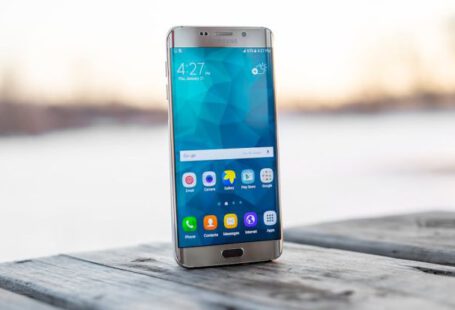 Samsung Galaxy - Silver Samsung Smartphone
